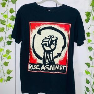 Hot Topic Rise Against Band T-Shirt